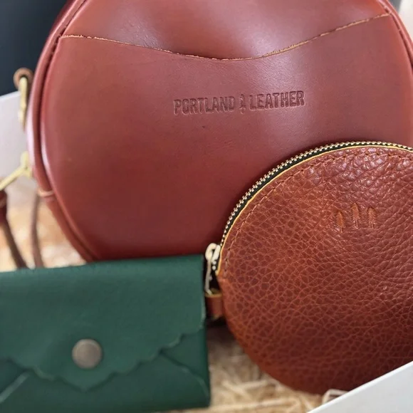Bacalar green Daisy Plus wallet Portland Leather Goods - Picture 2 of 12